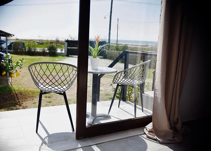 Room Nine 9 Beachfront Apartments