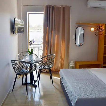 Room Nine 9 Beachfront Apartments Nea Kallikrateia Exterior photo
