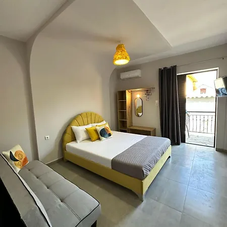 Room Nine 9 Beachfront Apartments Nea Kallikrateia Exterior photo