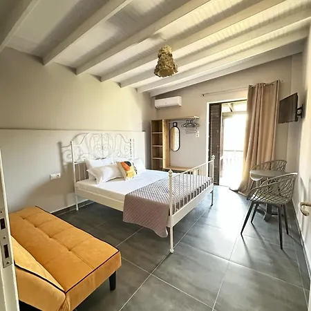 Room Nine 9 Beachfront Apartments Nea Kallikrateia Exterior photo