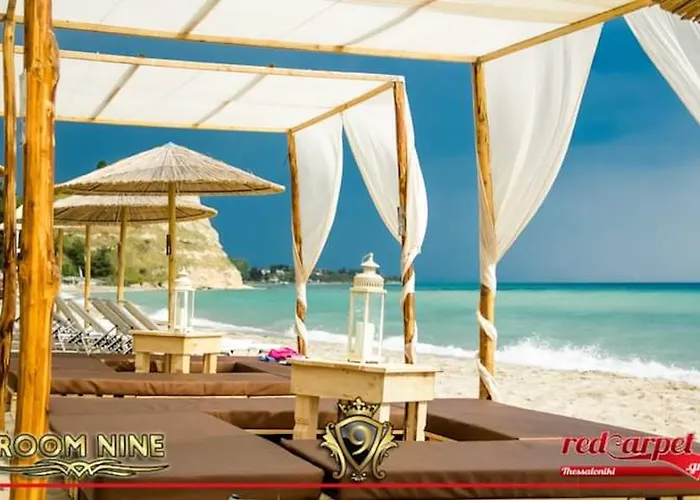 Room Nine 9 Beachfront Apartments