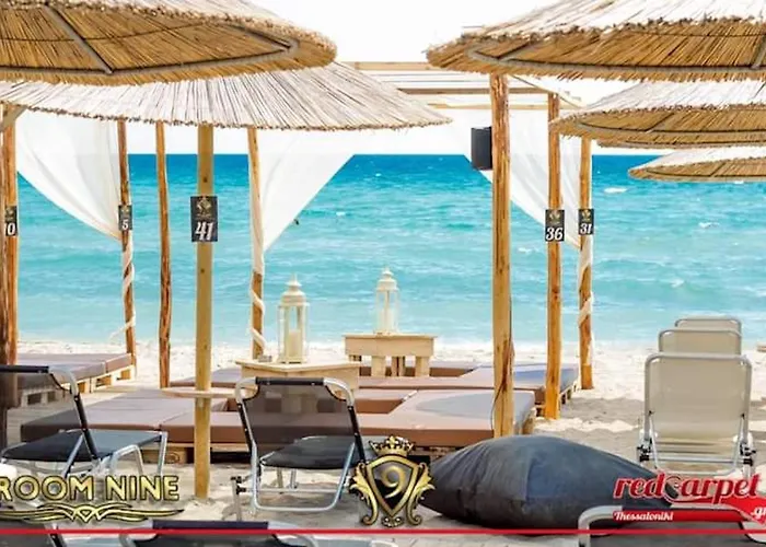 Room Nine 9 Beachfront Apartments